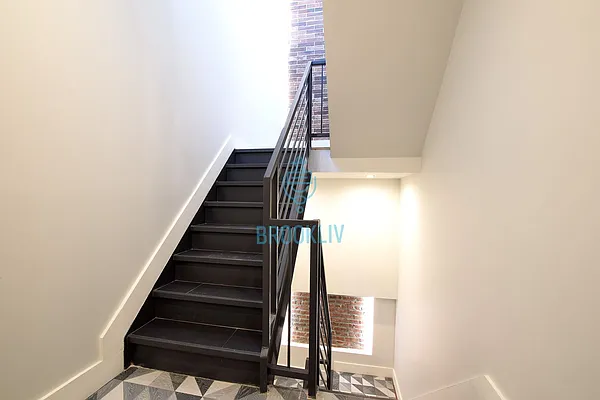 Rented by null | media 89