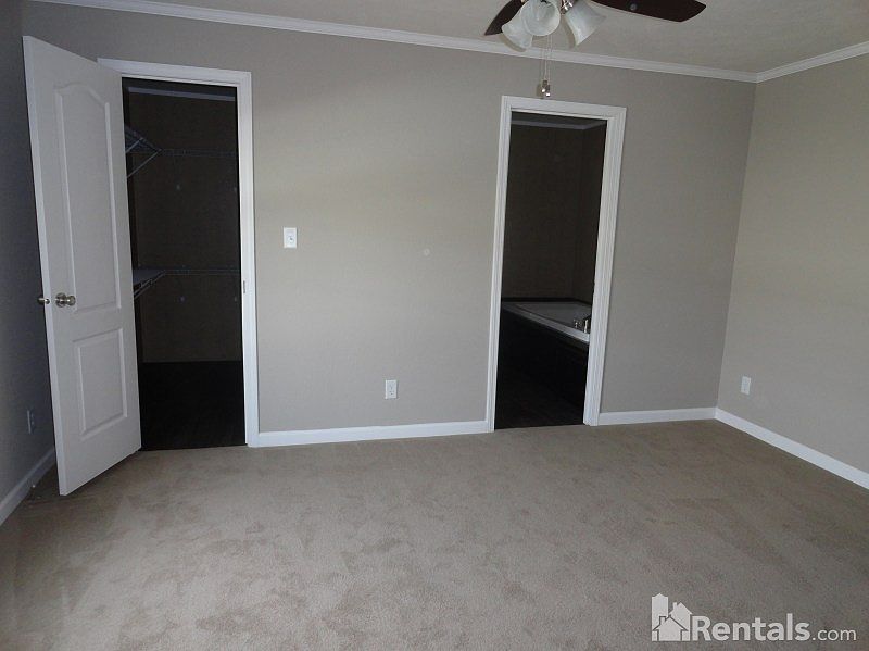 2nd image of 1300 N Windsurf Way
