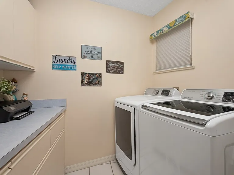 Laundry Room Cabinet