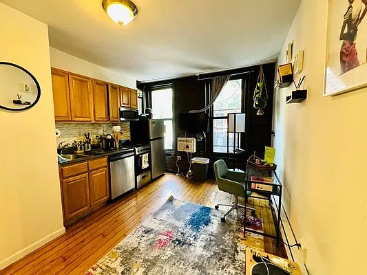 Rented by Metropolitan Property Group | media 5