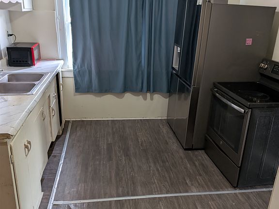 5th image of 592 Eggert Rd Floor 2