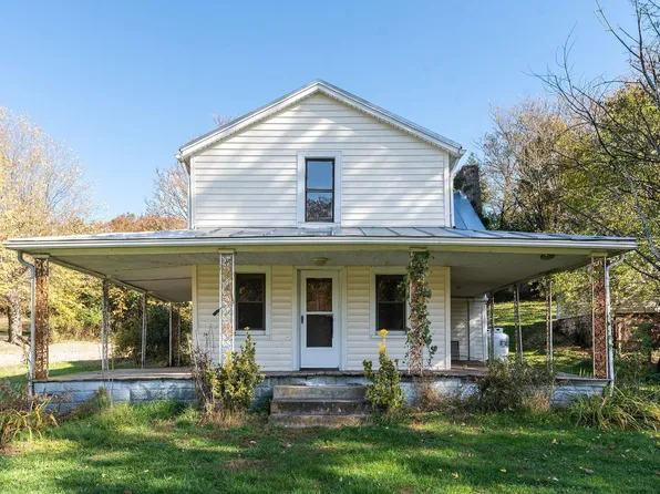 11076 Rawley Pike, Hinton, VA 22831