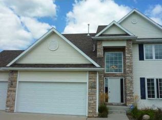 15805 Winston Ave, Urbandale, IA 50323