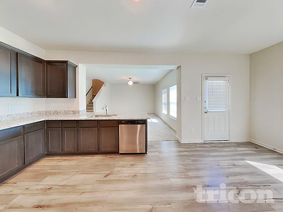 4th image of 111 Switchback Hill Rd