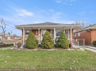 3901 Tulane St, Dearborn Heights, MI 48125