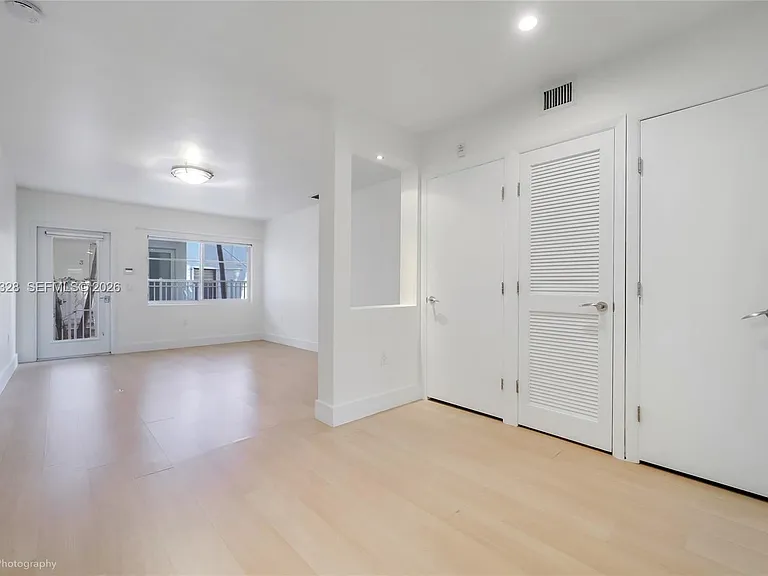 1034 Pennsylvania Ave #104 — Photo 2