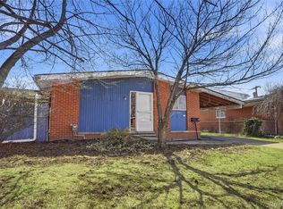 31001 Parkwood St, Westland, MI 48186