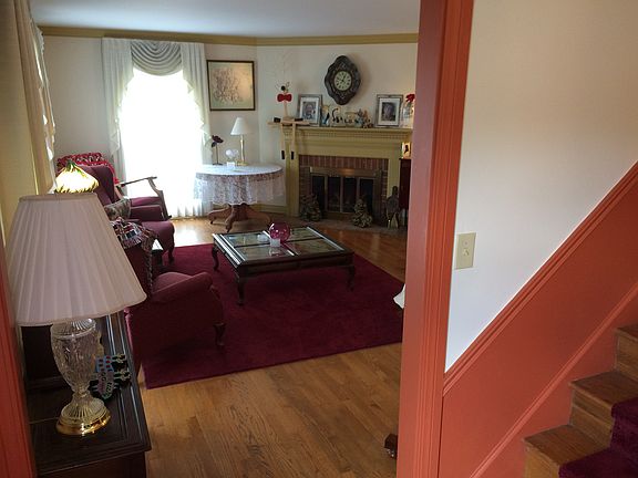 Main Entry and LR Entry