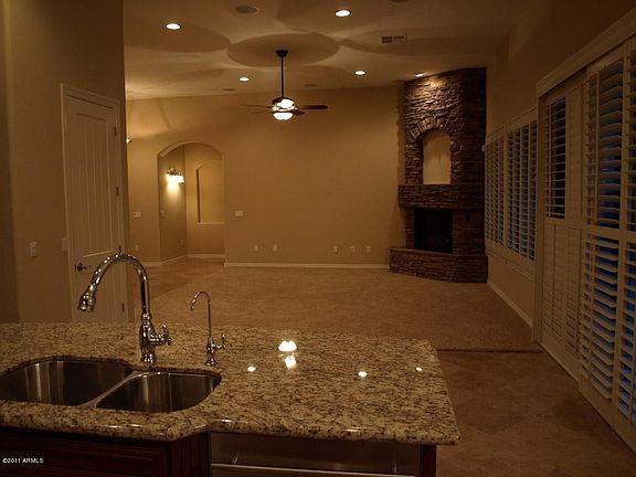 4th image of 2611 W Espartero Way