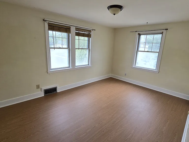 155 Glenwood Ave #2 — Photo 18