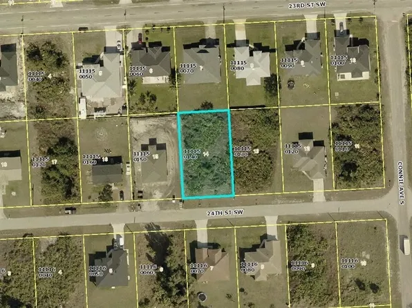 2606 24th St SW, Lehigh Acres, FL 33976