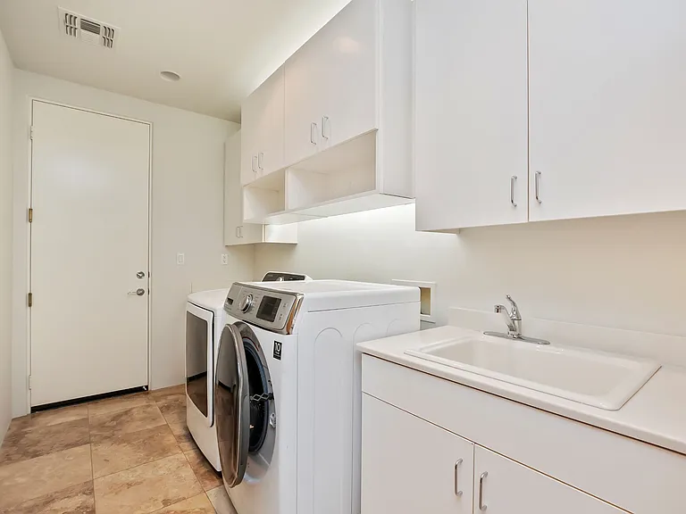 79910 Mission Dr E — Photo 29