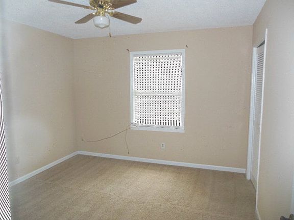 4th image of 803 Eastwood Dr