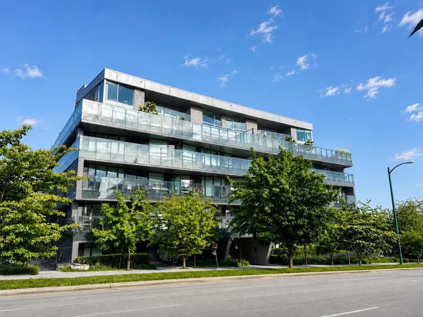 7638 Cambie St #104, Vancouver, BC V6P 3H7