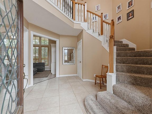 2nd image of 5407 Dunleith Ln