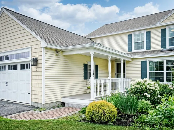 7 Summerfield Court #18, Gorham, ME 04038