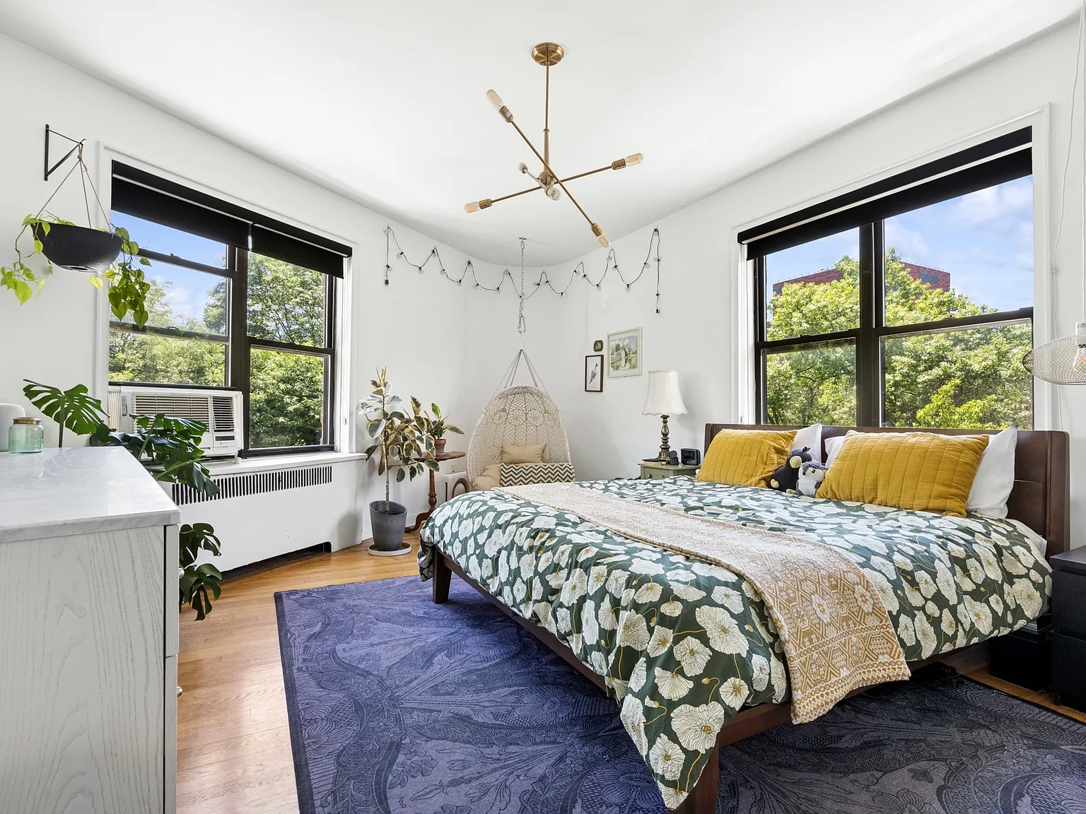 675 Walton Avenue — Photo 4