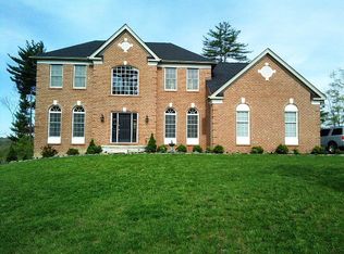 1617 Big Ridge Dr, East Stroudsburg, PA 18302