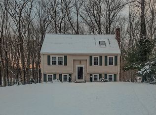 19 Amber Ln, Attleboro, MA 02703