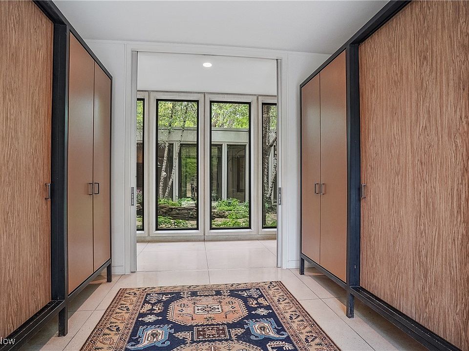 3210 N Dover Rd, Stow, OH 44224 | Zillow