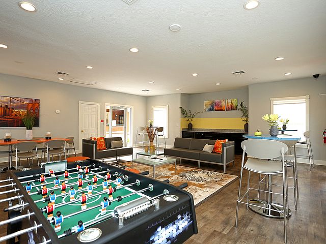 2nd image of 1700 Woodbury Rd APT 1701