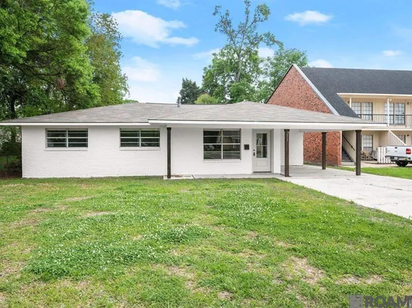 711 Court St, Port Allen, LA 70767