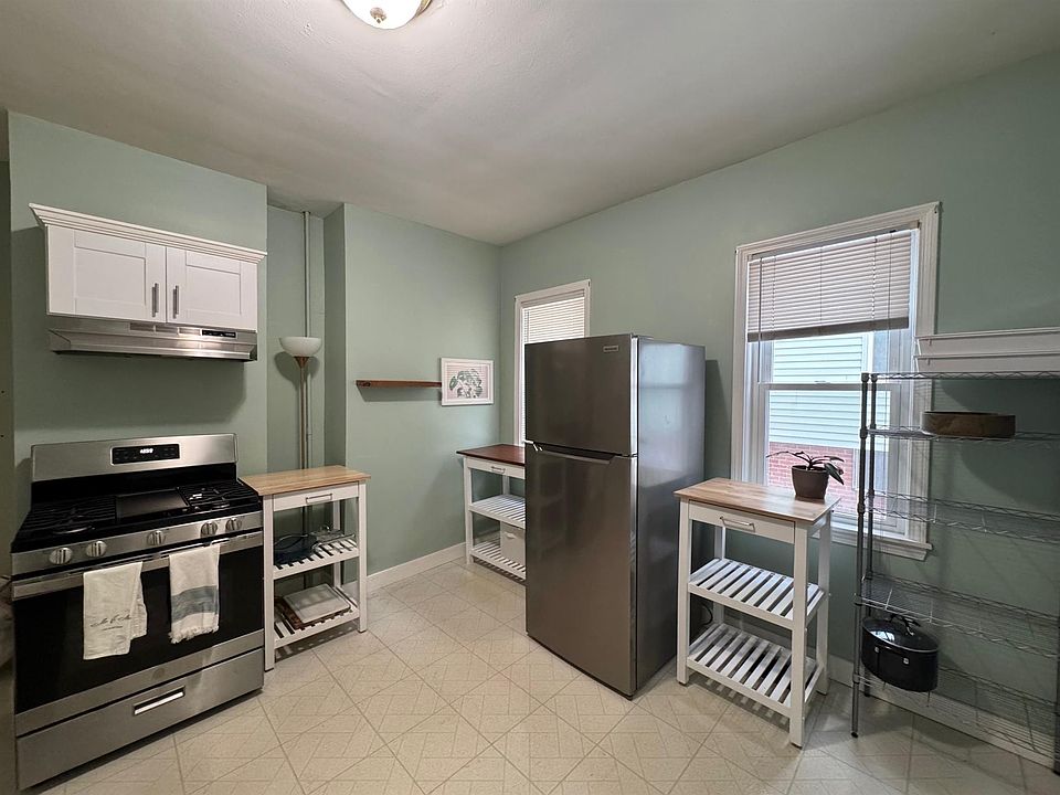 1st image of 22 Spencer Ave #1