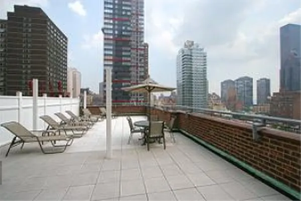Sold by Corcoran | media 3
