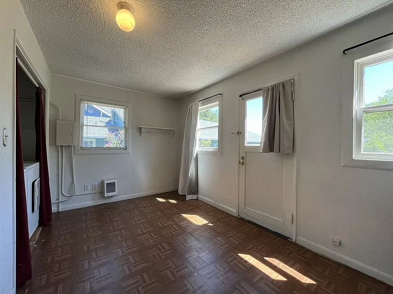 6906 N Newcastle Ave — Photo 26