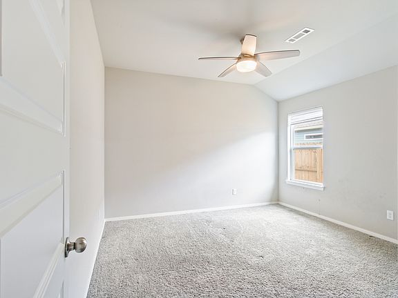 4th image of 3700 S 1st Pl