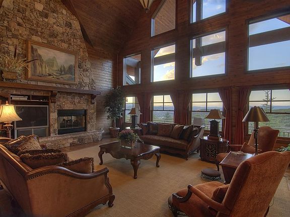 2nd image of 3817 Solamere Dr