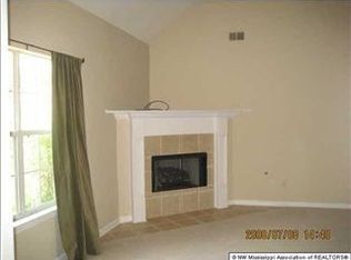 10124 Lazy Creek Dr, Olive Branch, MS 38654