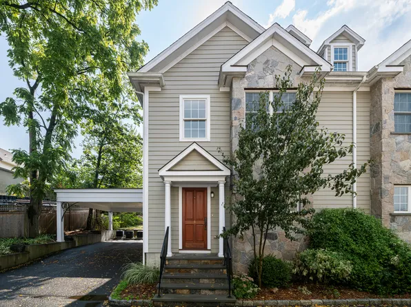41 Harold Ave #B, Greenwich, CT 06830