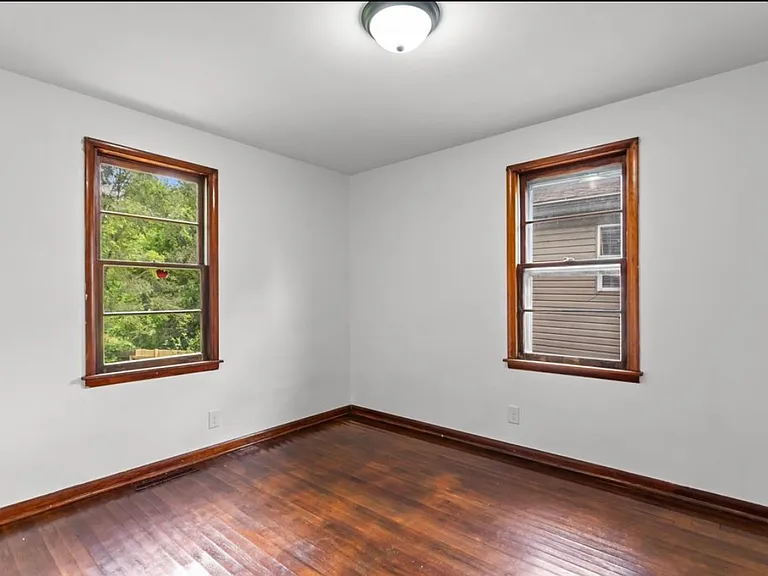404 E Vaile Ave — Photo 11