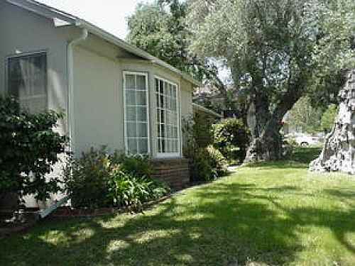 1st image of 418 Oliveta Pl