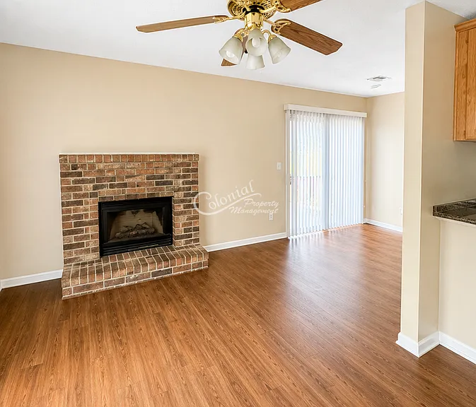 3002 Chaucer Dr #D — Photo 4