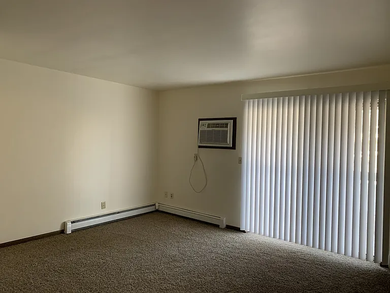 717 Milwaukee Ave #9 — Photo 5