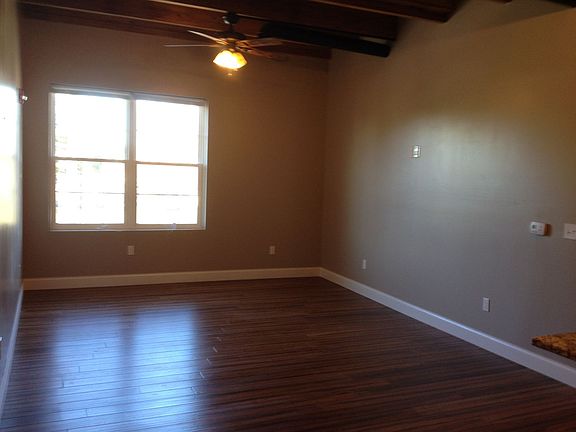 5th image of 815 N George St APT 27