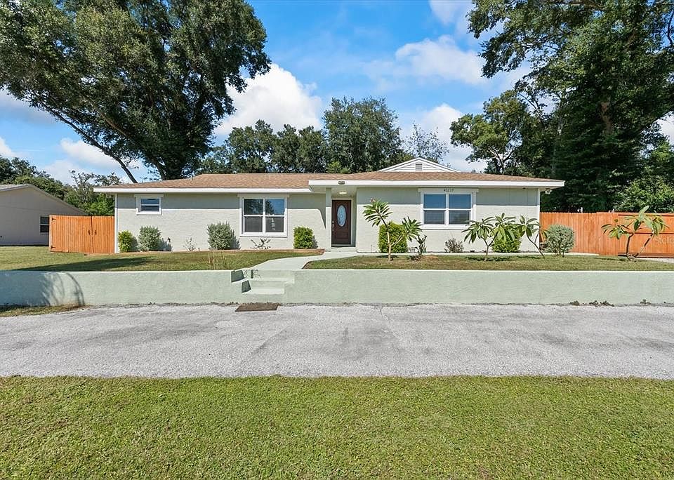 1st image of 40237 Trotter Ln