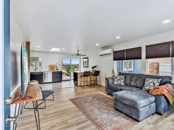 2820 Louise St, Oceanside, CA 92056