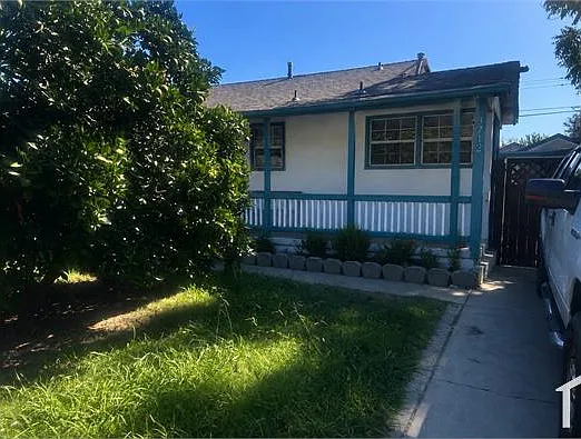 2 bed, 793 sqft, $2,000 — Photo 2