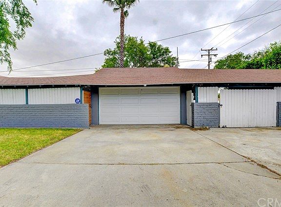 4th image of 4296 N Mountain View Ave