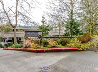 2940 76th Ave SE APT B301, Mercer Island, WA 98040