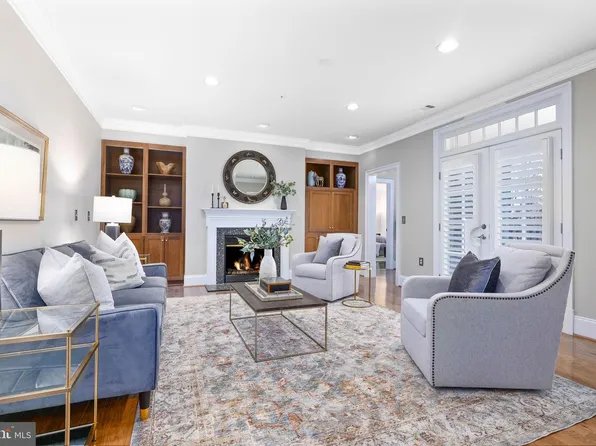 600 2nd St APT 202, Alexandria, VA 22314