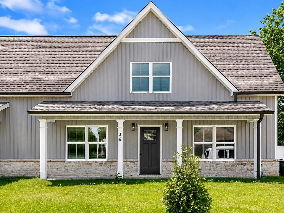 36 Alden Ln