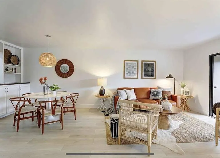Via Casitas — Photo 8