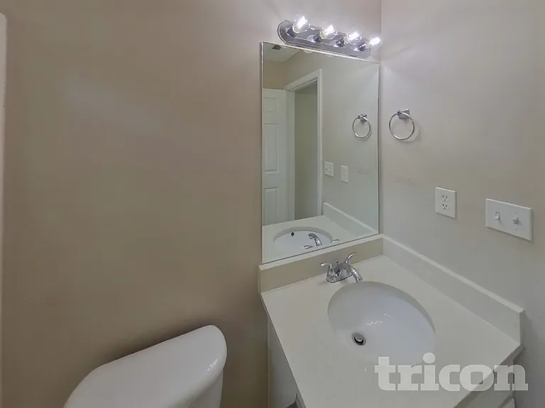 5741 Amerson Ln — Photo 17