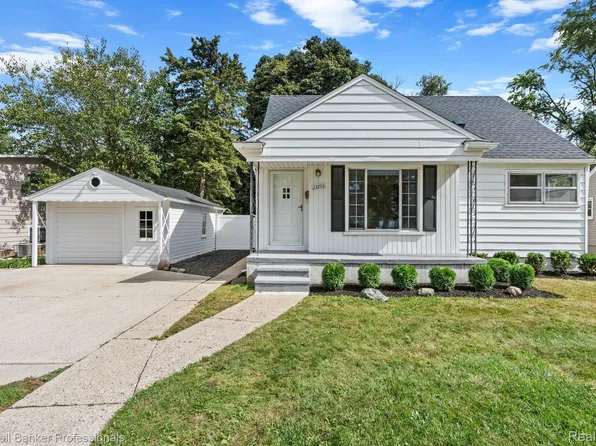 23256 Violet St, Farmington, MI 48336