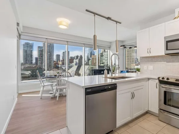 1320 1st St SE #407, Calgary, AB T2G 0G8