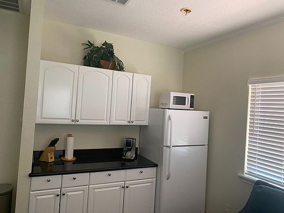 4th image of 10000 San Leon Dr #2